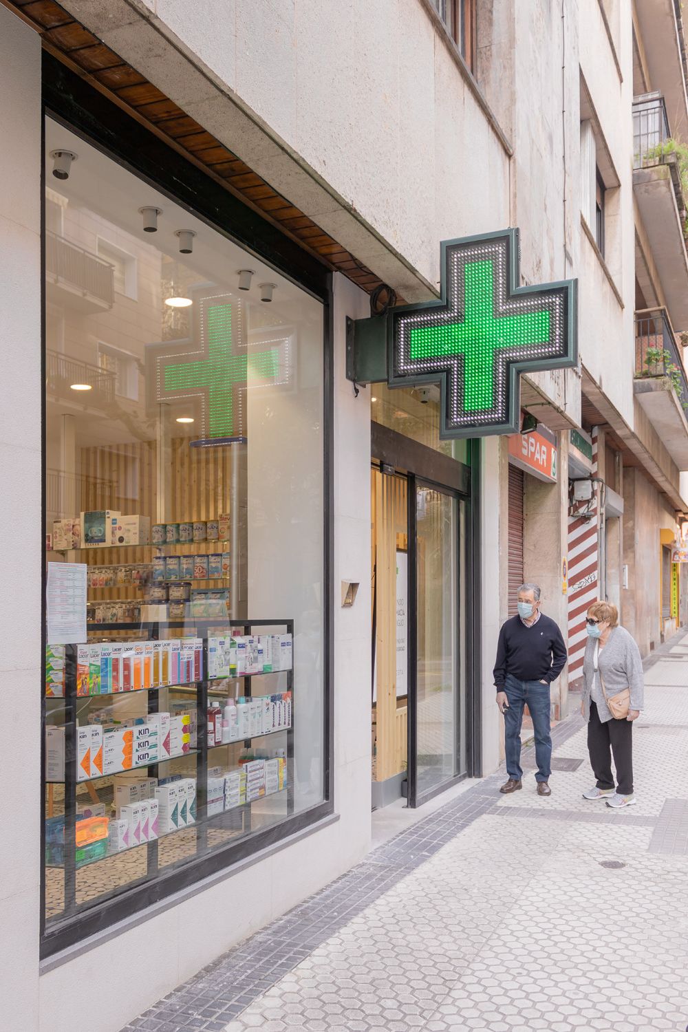 Cómo afrontar con éxito un concurso de farmacias en Andalucía con TSL Consultores